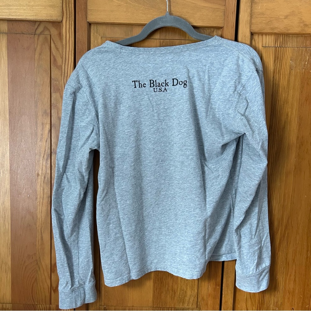The Black Dog Heather Gray Long Sleeve with Flag Dog Design - Picture 3 of 3